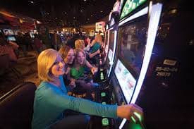Giao diện game slot đa dạng với nhiều trò chơi hấp dẫn